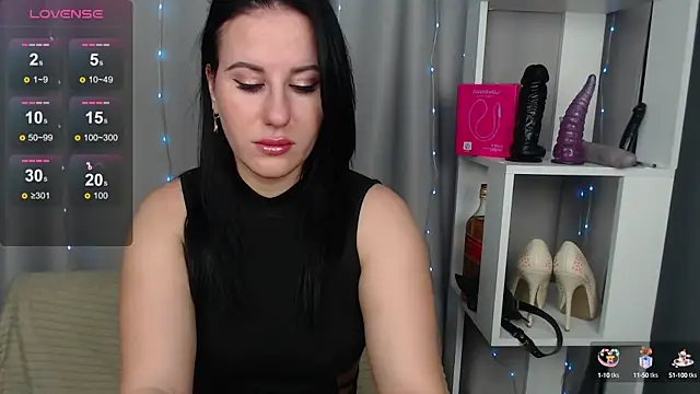 Snapshot of JuliyaMayss chatting on October 3, 2:52 am JuliyaMayss online show from October 3, 2:52 am