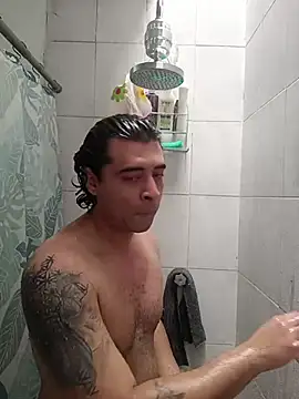 Snapshot of DocPepino chatting on February 4, 7:09 pm DocPepino online show from February 4, 7:09 pm