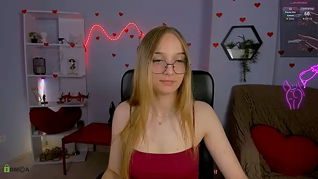 kiki swan online show from May 19, 8:37 pm