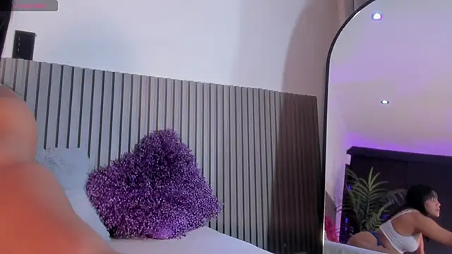 adalinarusell  online show from April 16, 11:11 am