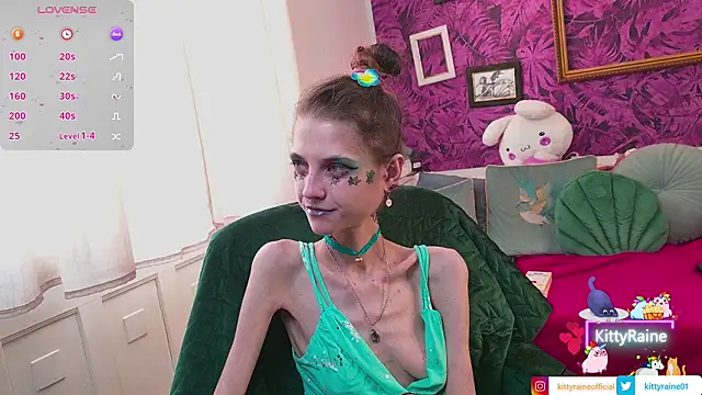 Snapshot of KittyRaine chatting on March 8, 1:15 pm KittyRaine online show from March 8, 1:15 pm