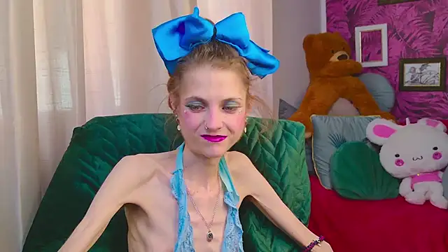 Snapshot of KittyRaine chatting on May 12, 12:13 pm KittyRaine online show from May 12, 12:13 pm