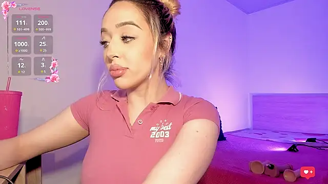 Snapshot of Amorkiss_ chatting on September 30, 9:36 am Amorkiss online show from September 30, 9:36 am