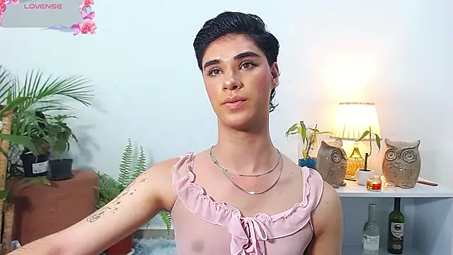 juanes puthee online show from March 13, 4:08 am