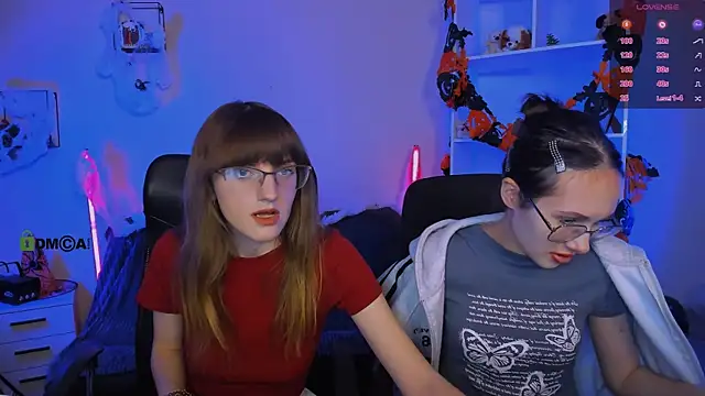 Snapshot of mona_cloud chatting on October 28, 8:00 pm mona cloud online show from October 28, 8:00 pm