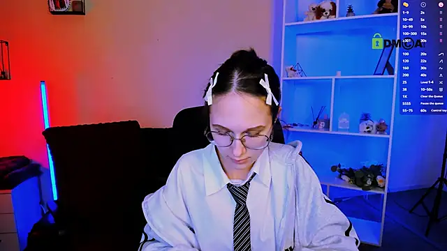 Snapshot of mona_cloud chatting on November 16, 12:38 am mona cloud online show from November 16, 12:38 am