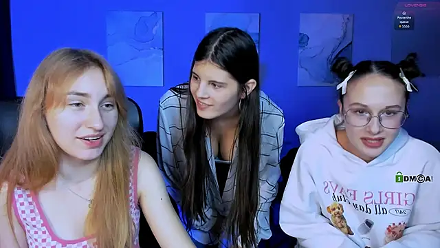 Snapshot of mona_cloud chatting on November 29, 8:01 pm mona cloud online show from November 29, 8:01 pm