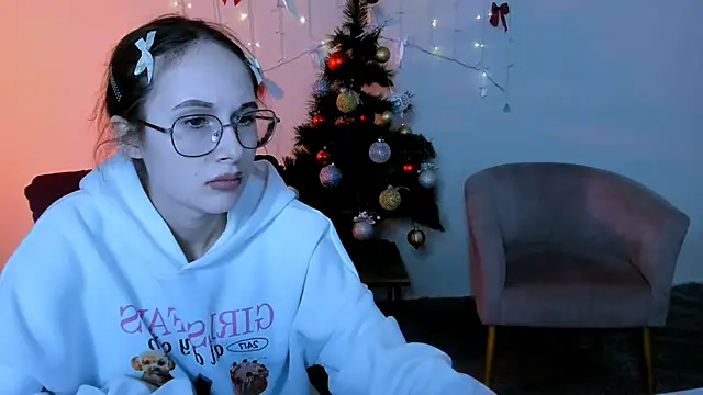 Snapshot of mona_cloud chatting on January 9, 12:13 am mona cloud online show from January 9, 12:13 am