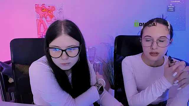 Snapshot of mona_cloud chatting on January 12, 8:03 pm mona cloud online show from January 12, 8:03 pm