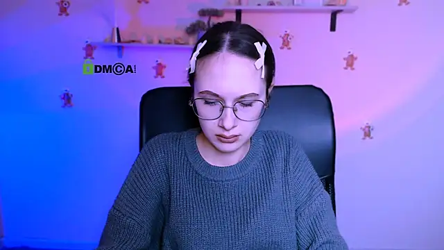 Snapshot of mona_cloud chatting on January 13, 8:25 pm mona cloud online show from January 13, 8:25 pm