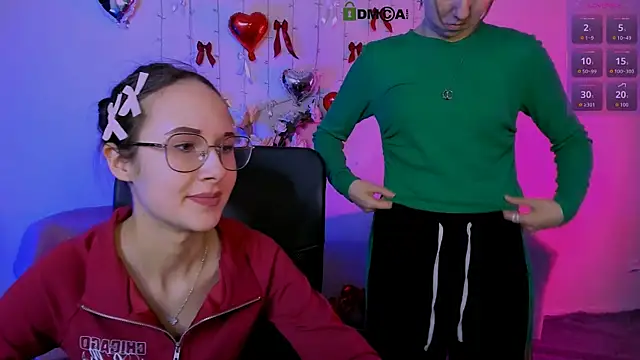 Snapshot of mona_cloud chatting on March 2, 8:04 pm mona cloud online show from March 2, 8:04 pm