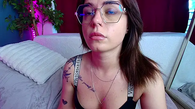 Perfect Moans online show from May 29, 4:10 am