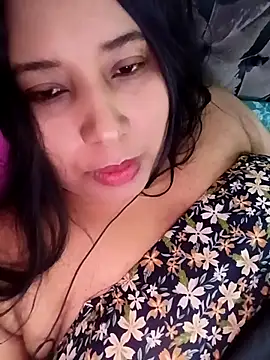 Snapshot of tokio32 chatting on March 6, 12:32 am tokio32 online show from March 6, 12:32 am