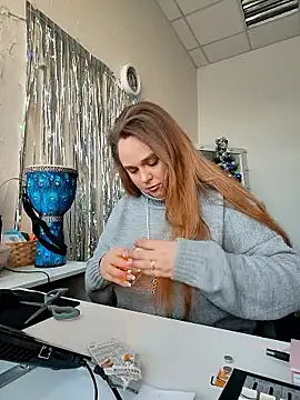 Juicy PeachLux online show from January 15, 7:35 am