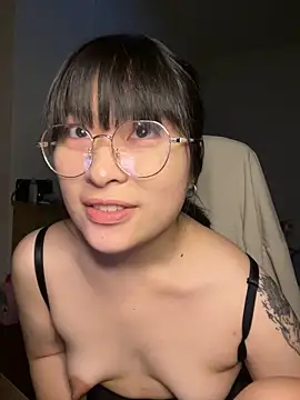 Snapshot of 214Jun chatting on October 14, 3:46 pm 214Jun online show from October 14, 3:46 pm