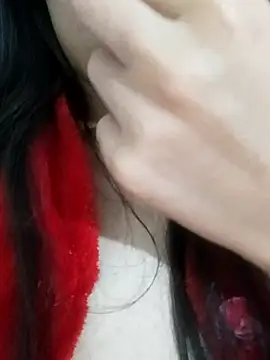 saraaxx1 online show from November 23, 10:53 pm