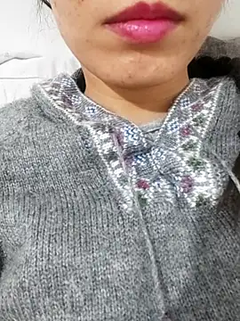 saraaxx1 online show from March 12, 2:45 pm