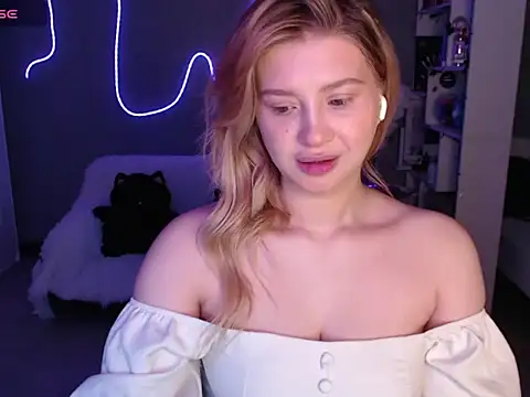 Sweet Nicole 333 online show from June 4, 10:43 am