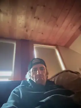 6poundtown9 online show from March 12, 5:52 pm