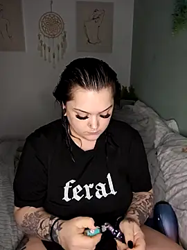 Saucy-Serenity online show from March 26, 9:20 pm