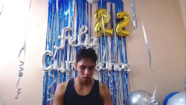 Monkey uchiha777 online show from September 13, 7:46 pm