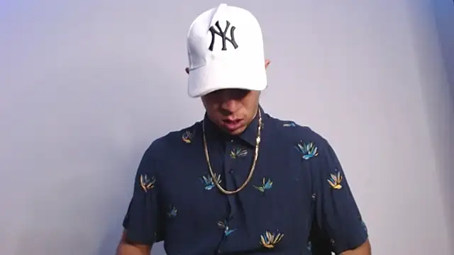 Monkey uchiha777 online show from January 8, 8:33 pm