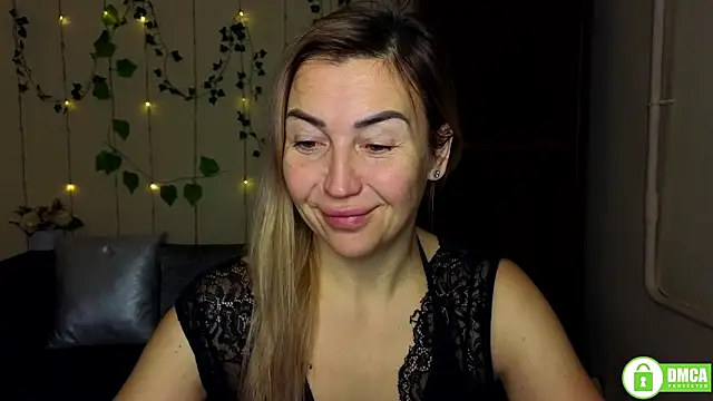 Kiss julli88I online show from January 14, 6:24 pm