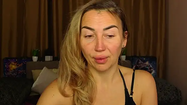 Kiss julli88I online show from January 18, 6:23 pm