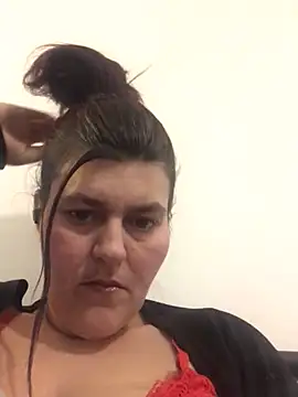 Curvy-Essex-Milf online show from March 22, 12:17 am