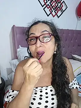 AlessandraLeroy online show from February 26, 1:37 am