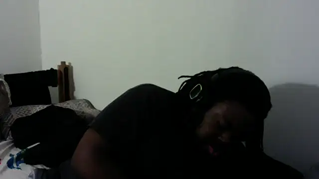 Snapshot of shaniko89isscam chatting on May 17, 2:46 pm shaniko89isscam online show from May 17, 2:46 pm