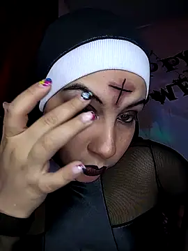 esmeralda jadees online show from October 31, 6:31 pm