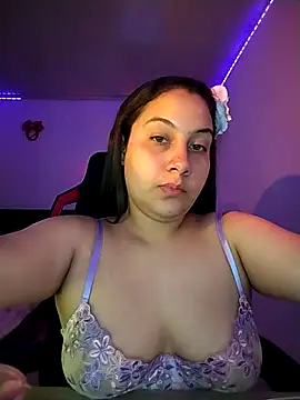 esmeralda jadees online show from February 27, 9:37 pm