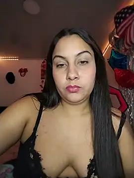 Snapshot of esmeralda_jadees chatting on July 18, 12:04 am esmeralda jadees online show from July 18, 12:04 am