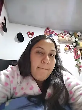 Snapshot of esmeralda_jadees chatting on July 18, 12:53 pm esmeralda jadees online show from July 18, 12:53 pm