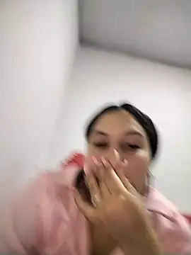 Snapshot of esmeralda_jadees chatting on July 29, 7:45 pm esmeralda jadees online show from July 29, 7:45 pm