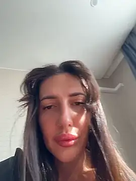 AleksandraRich online show from August 6, 1:40 am