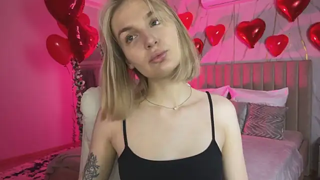  Vikky Moon  online show from February 17, 12:40 am