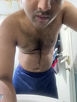 Snapshot of MIRTHICK2002 chatting on March 14, 8:32 am MIRTHICK2002 online show from March 14, 8:32 am