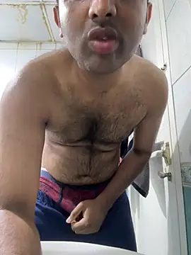 Snapshot of MIRTHICK2002 chatting on March 15, 8:48 am MIRTHICK2002 online show from March 15, 8:48 am