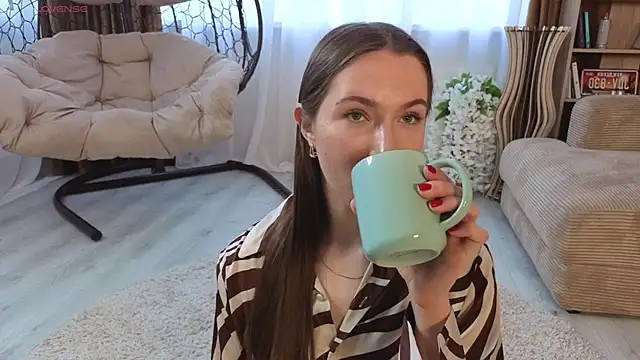 Kira mindnes online show from November 6, 6:03 am