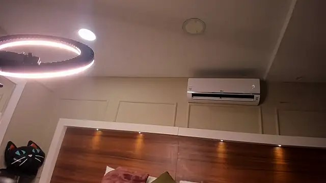 AriadnaHarper online show from April 2, 11:19 am