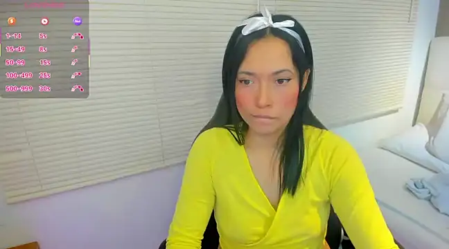 Snapshot of _LiilyWong chatting on March 15, 1:29 pm LiilyWong online show from March 15, 1:29 pm