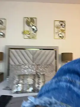 SophiaQueens online show from May 8, 8:03 pm