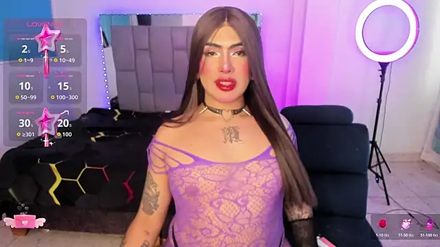Snapshot of Sophie_whitexxx chatting on June 2, 9:06 pm Sophie whitexxx online show from June 2, 9:06 pm
