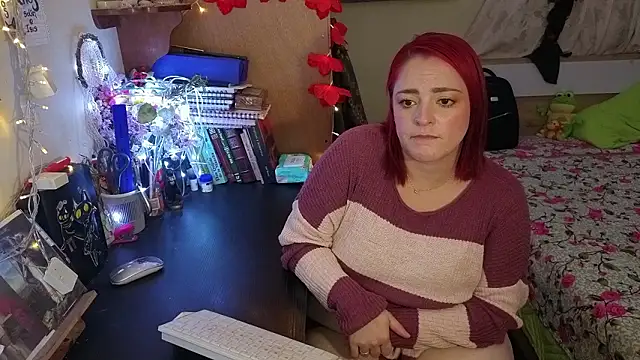 Snapshot of ValkaBlue chatting on February 18, 4:08 am ValkaBlue online show from February 18, 4:08 am