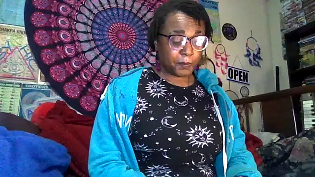 GardeniaFields online show from April 1, 12:55 am