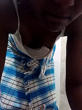 Snapshot of naughtyreva chatting on March 9, 11:25 am naughtyreva online show from March 9, 11:25 am