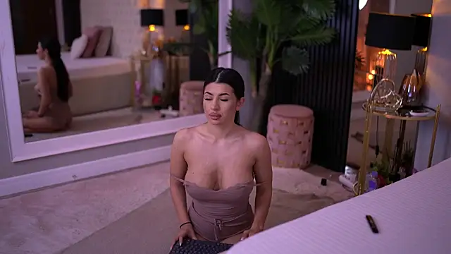 TanyaVonDe online show from March 28, 6:29 pm