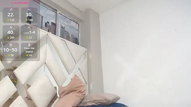 willow smitt online show from March 20, 12:32 pm